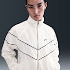 Nike Windrunner Women's Loose UV Woven Full-Zip Jacket. Nike CA